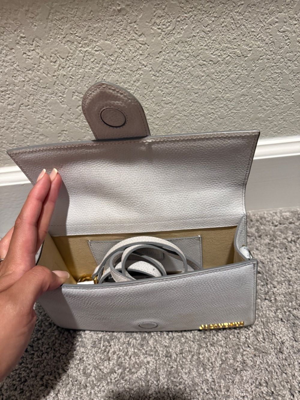 Jacquemus Suede Bag - Picture 4 of 6